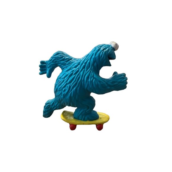 Vintage Cookie Monster Skate Boarding PVC Figure, Cake Topper, Sesame Street 80s - Picture 2 of 6